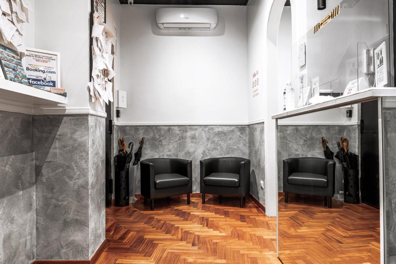 톨레도스탑 호텔 나폴리 외부 사진 The waiting room at the clinic